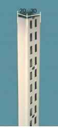 cremallera blanca de pared